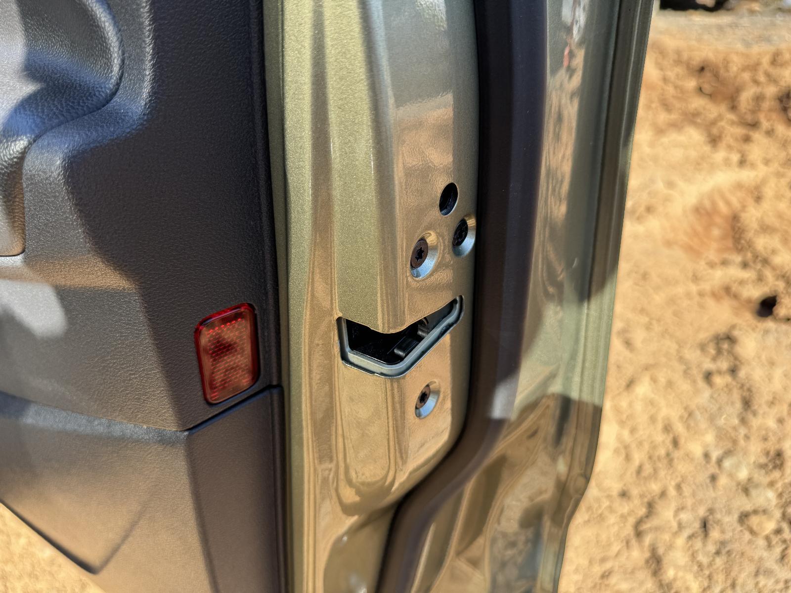 View FORD KUGA 2013 5 Door Station Wagon Breaking