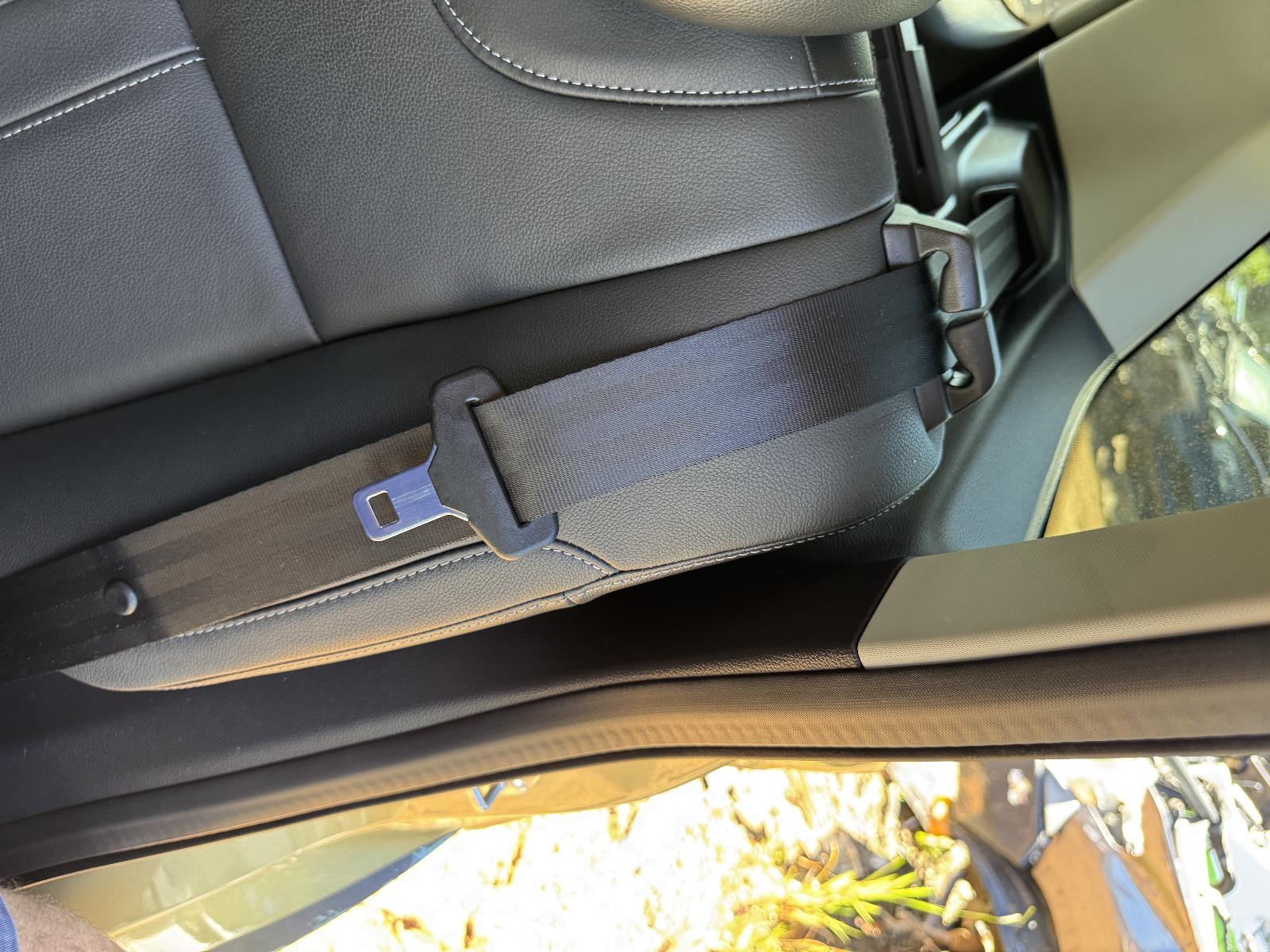 View FORD KUGA 2013 5 Door Station Wagon Breaking