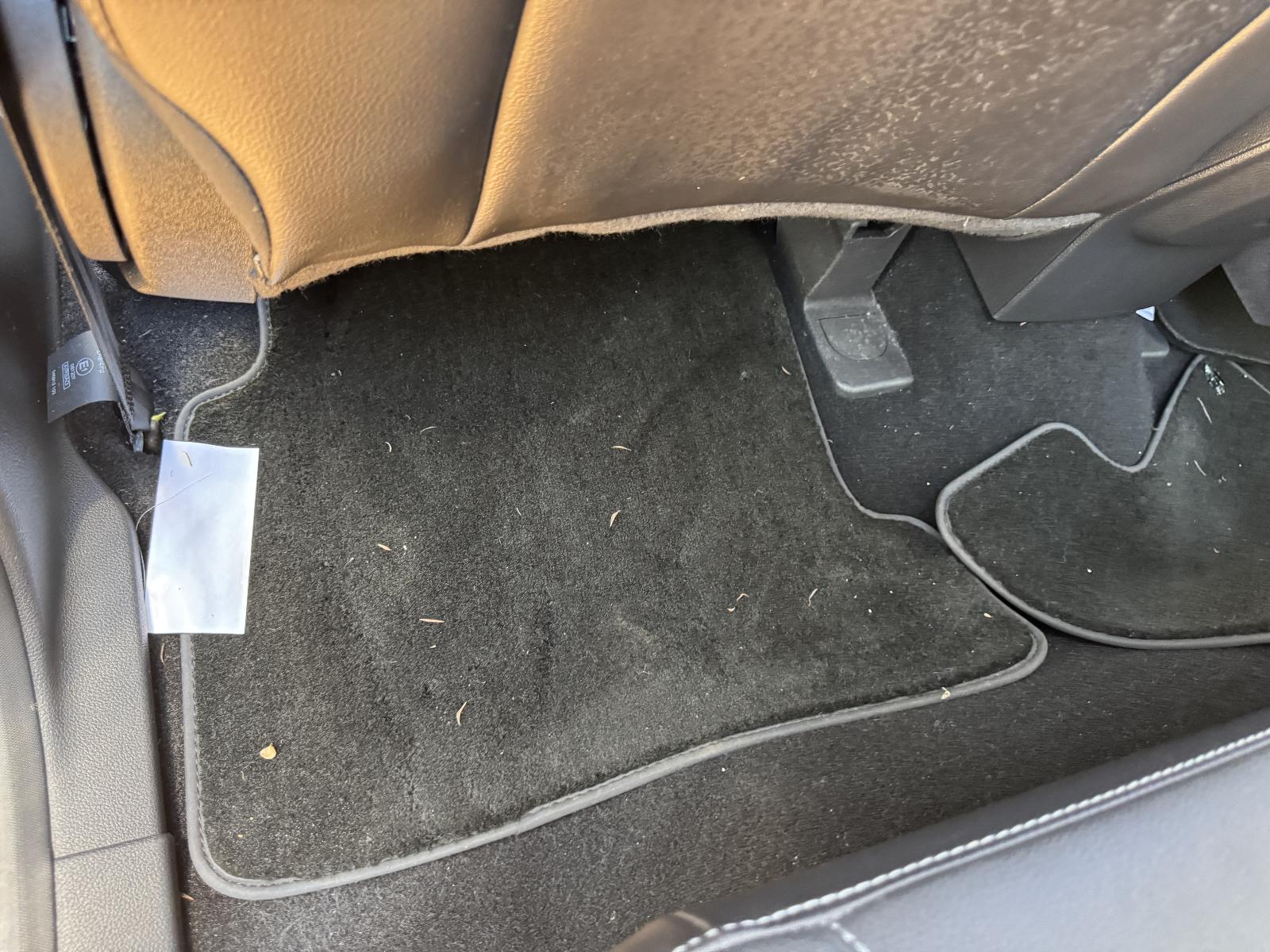 View FORD KUGA 2013 5 Door Station Wagon Breaking