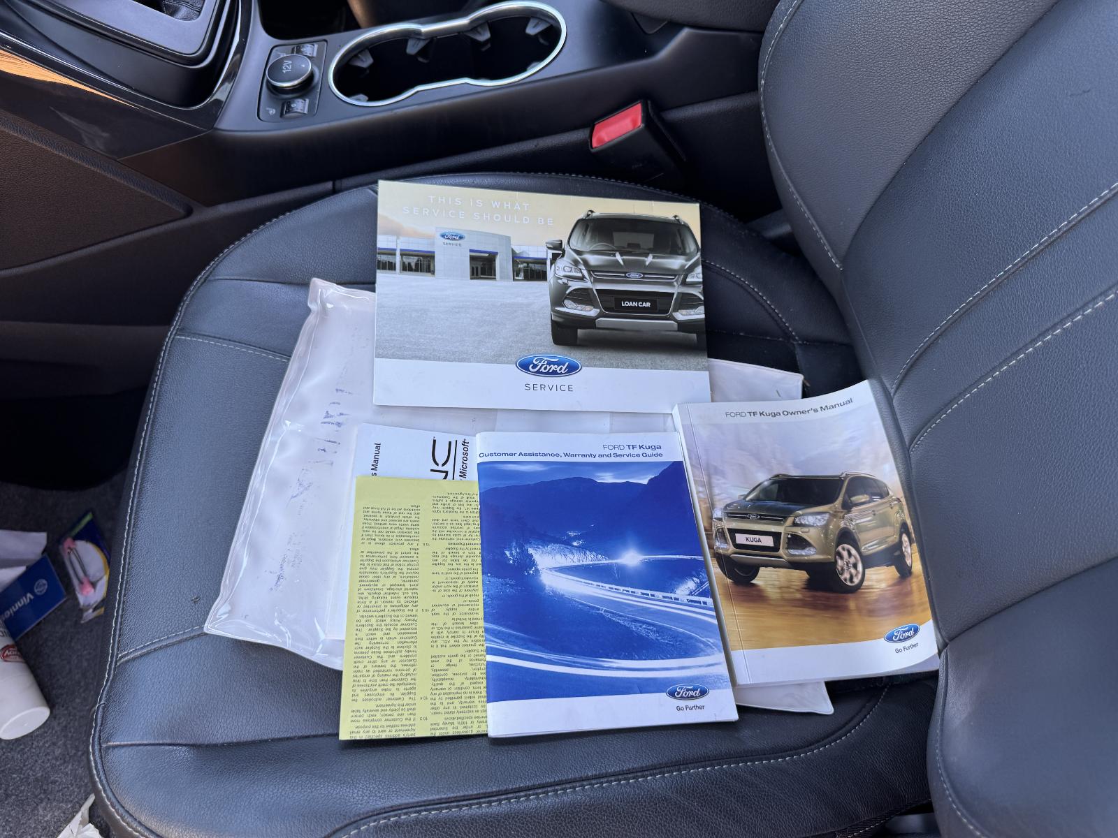 View FORD KUGA 2013 5 Door Station Wagon Breaking