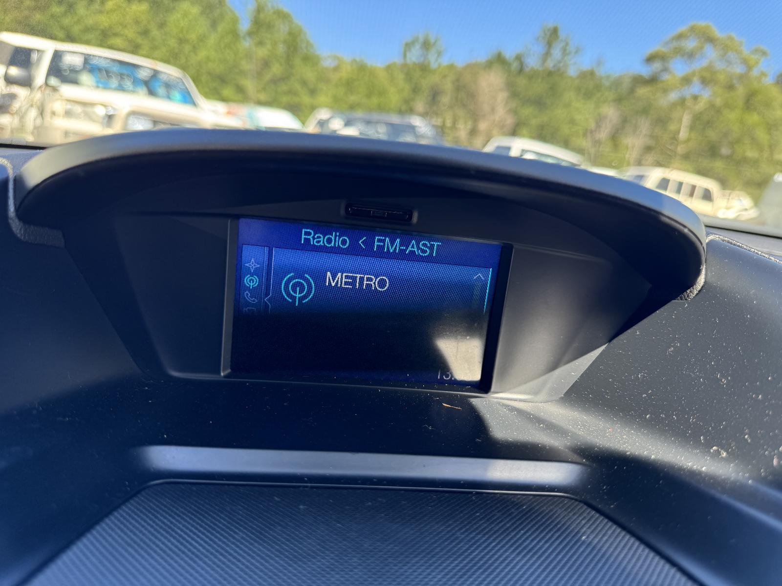 View FORD KUGA 2013 5 Door Station Wagon Breaking