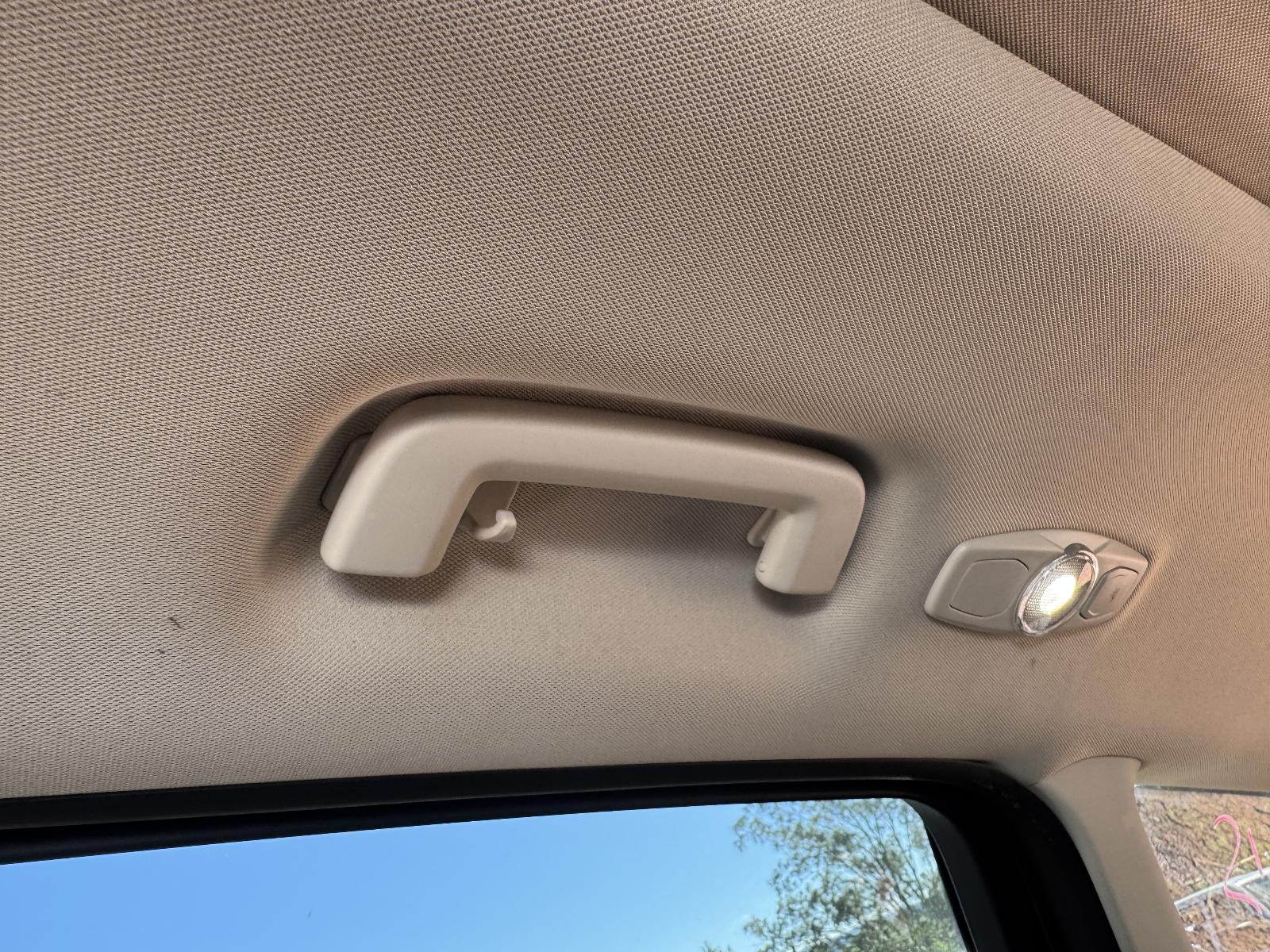View FORD KUGA 2013 5 Door Station Wagon Breaking