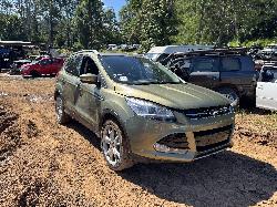 View FORD KUGA 2013 5 Door Station Wagon Breaking