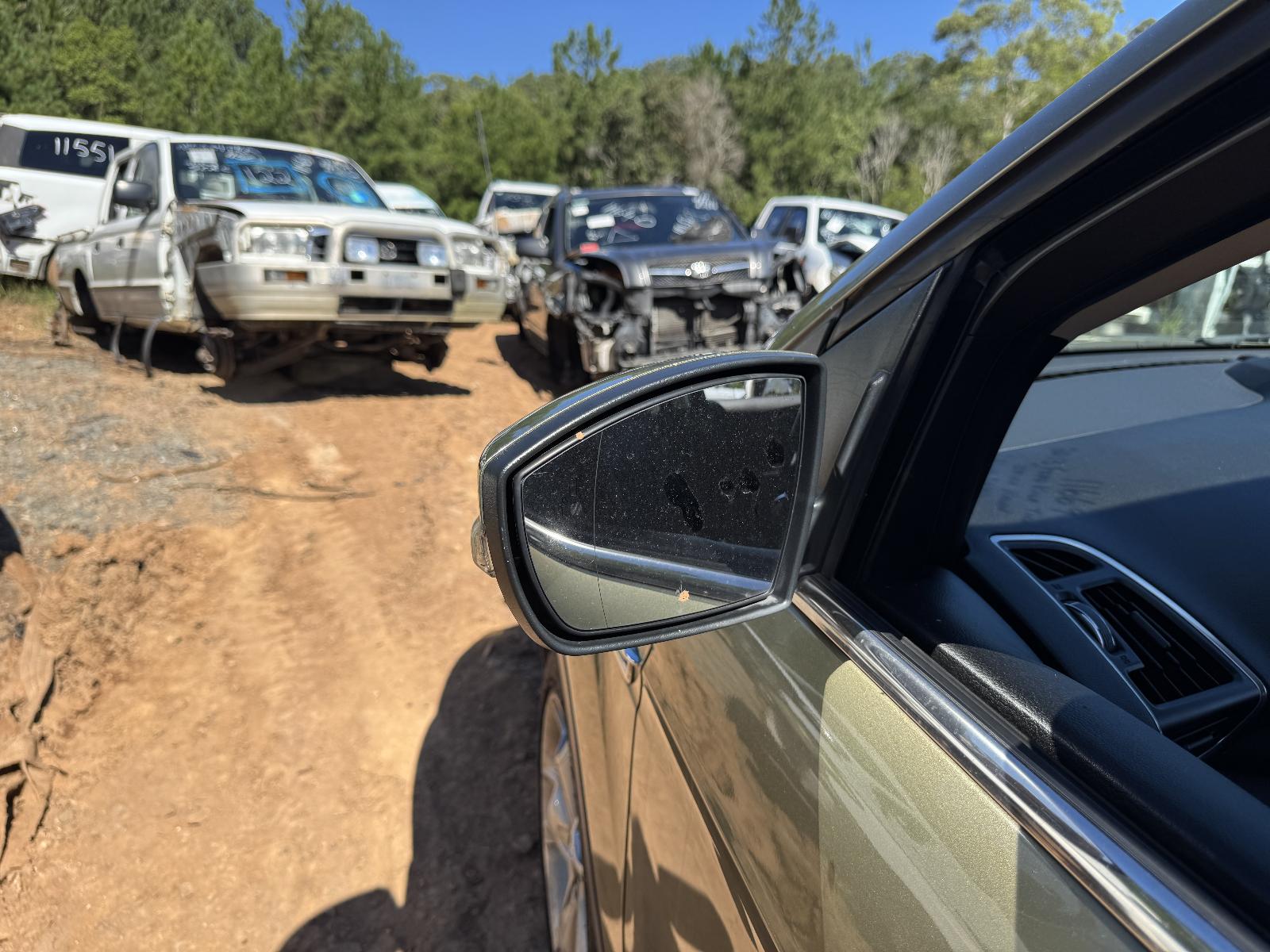 View FORD KUGA 2013 5 Door Station Wagon Breaking