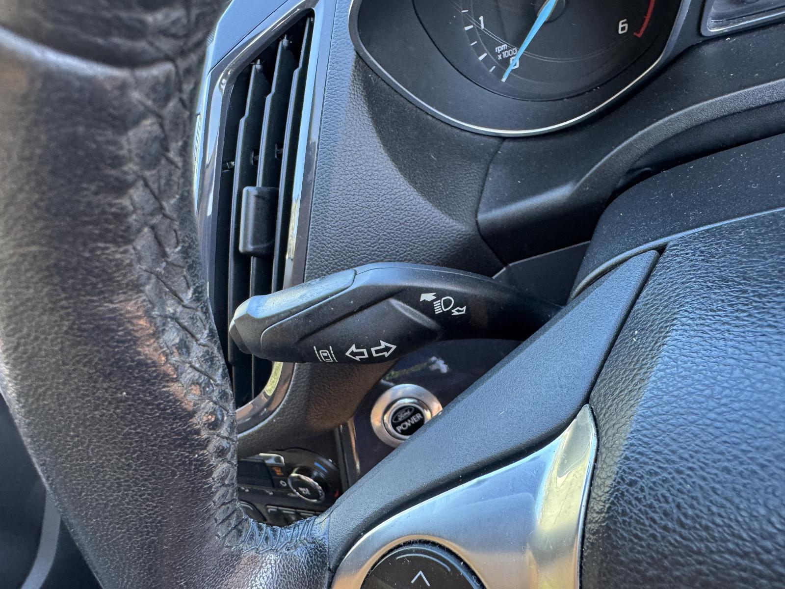 View FORD KUGA 2013 5 Door Station Wagon Breaking