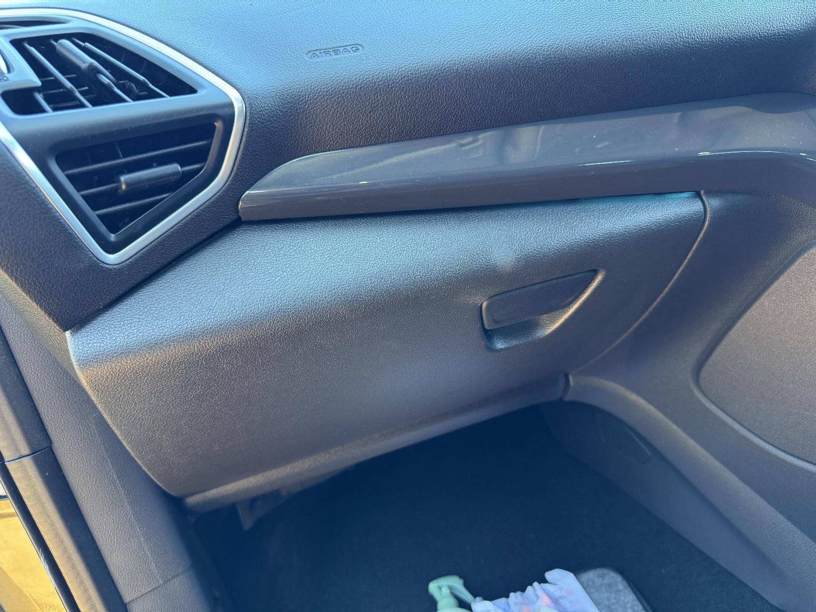 View FORD KUGA 2013 5 Door Station Wagon Breaking