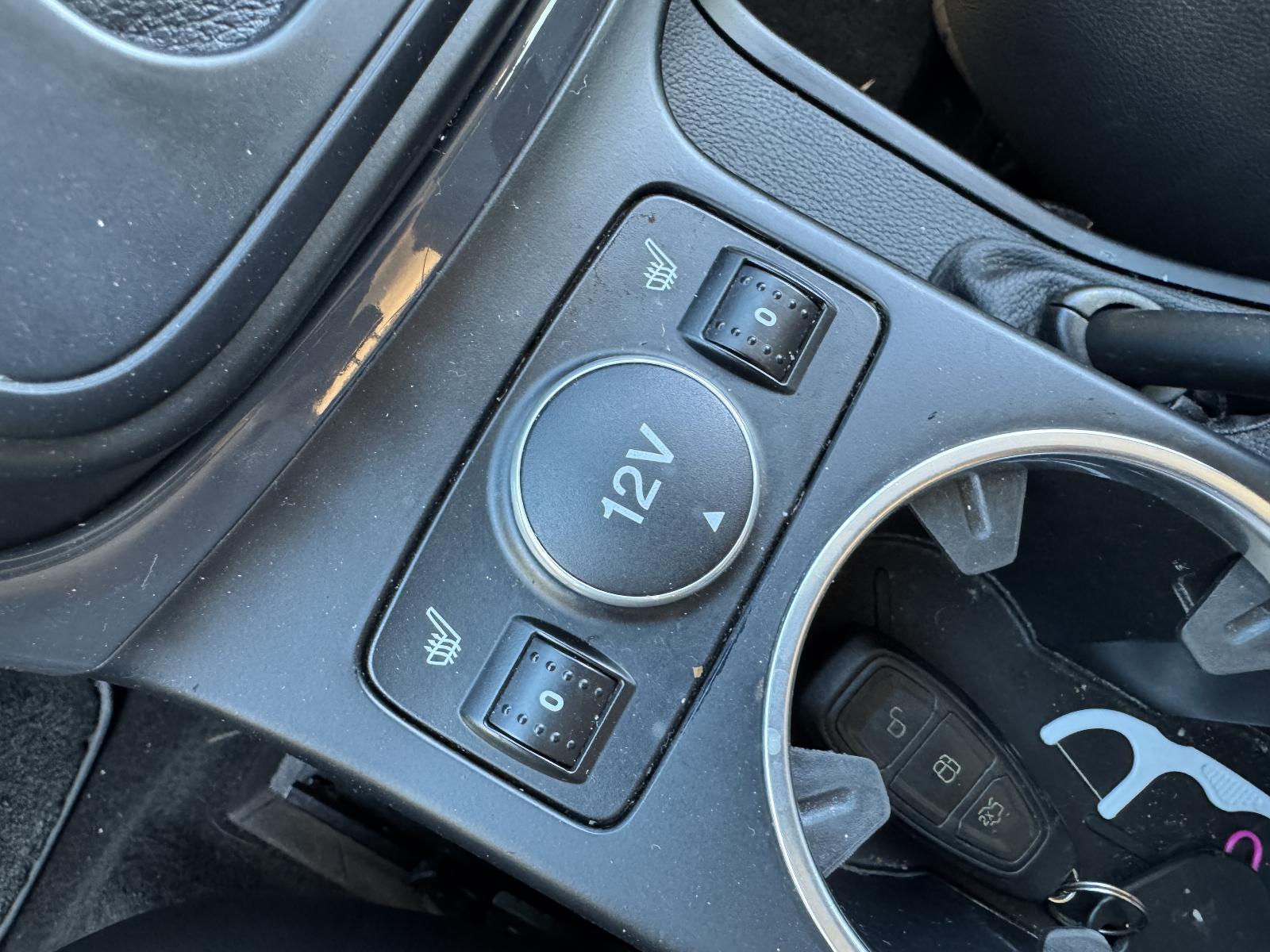 View FORD KUGA 2013 5 Door Station Wagon Breaking