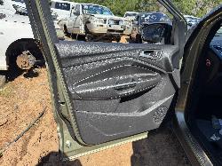 View FORD KUGA 2013 5 Door Station Wagon Breaking