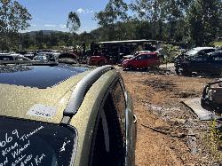 View FORD KUGA 2013 5 Door Station Wagon Breaking