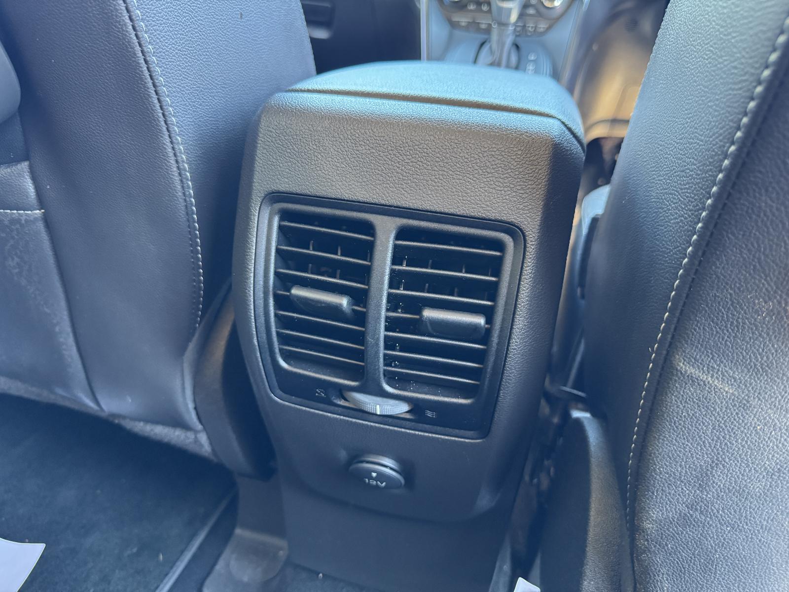 View FORD KUGA 2013 5 Door Station Wagon Breaking