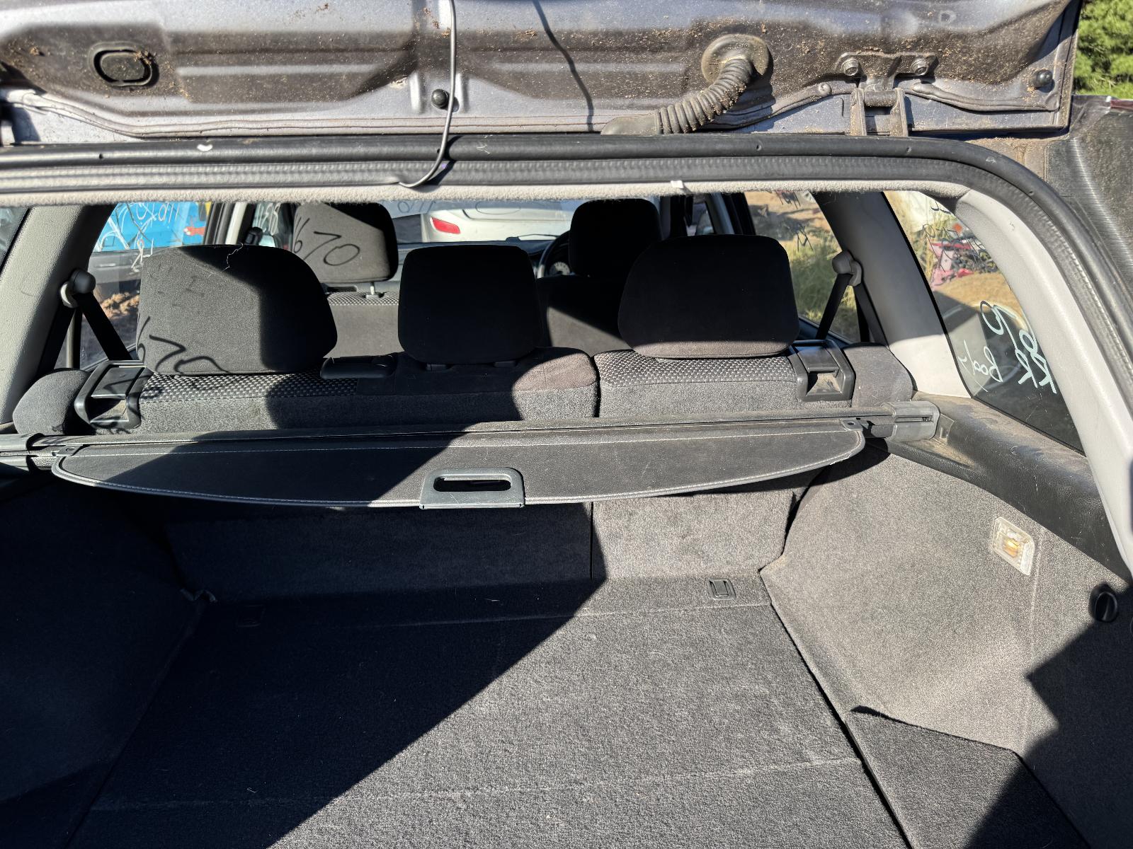 View MITSUBISHI LANCER 2005 5 Door Station Wagon Breaking