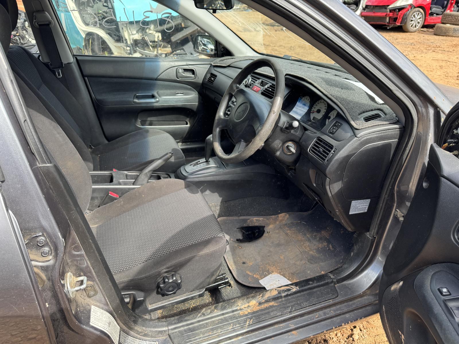 View MITSUBISHI LANCER 2005 5 Door Station Wagon Breaking