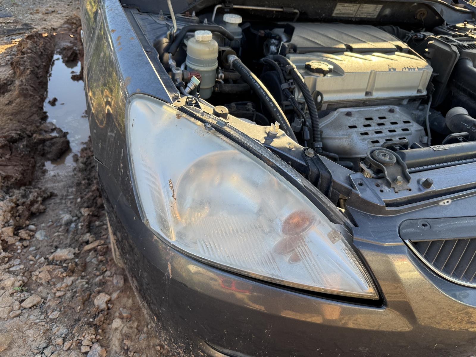 View MITSUBISHI LANCER 2005 5 Door Station Wagon Breaking