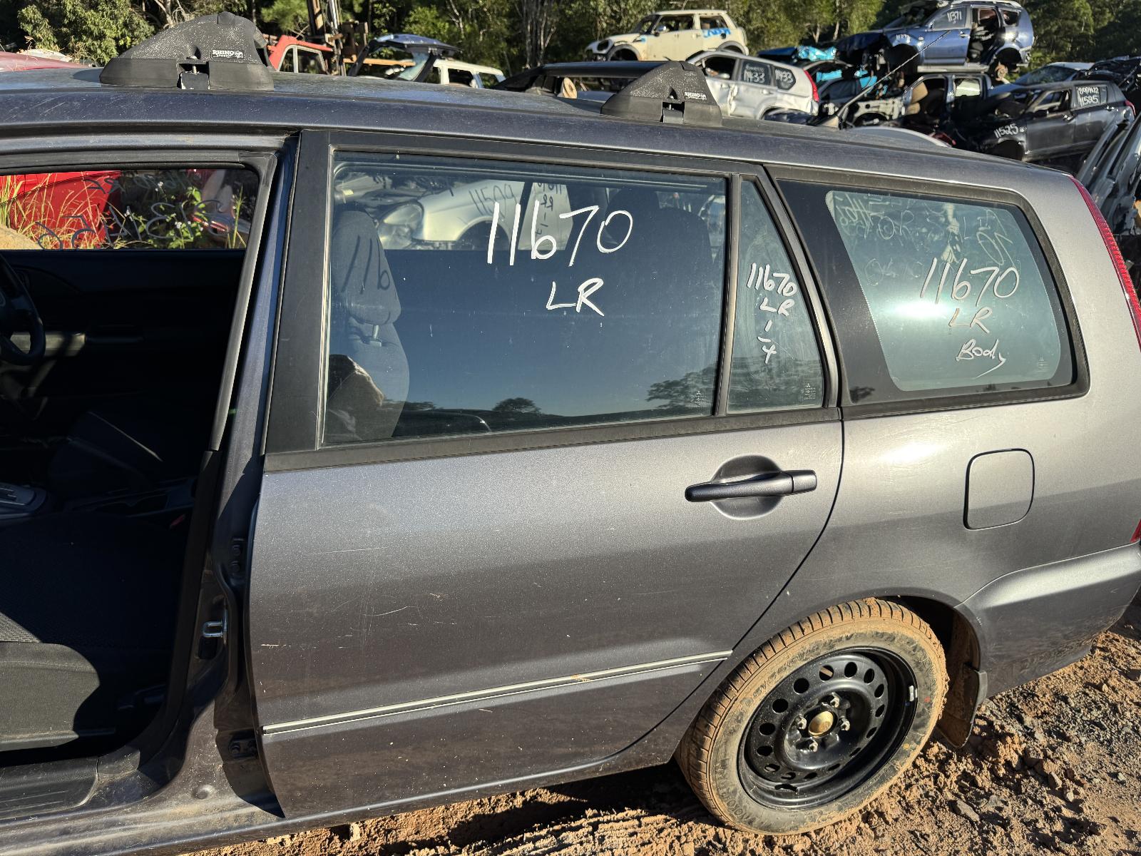 View MITSUBISHI LANCER 2005 5 Door Station Wagon Breaking