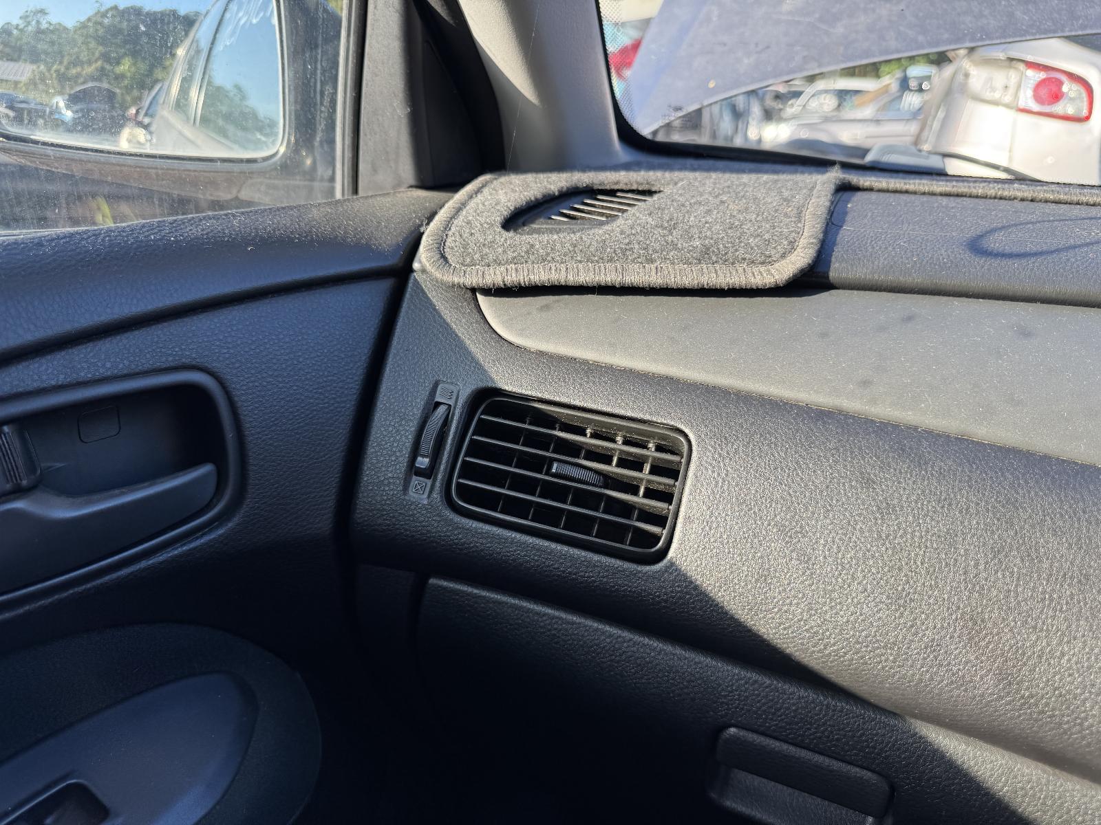 View MITSUBISHI LANCER 2005 5 Door Station Wagon Breaking