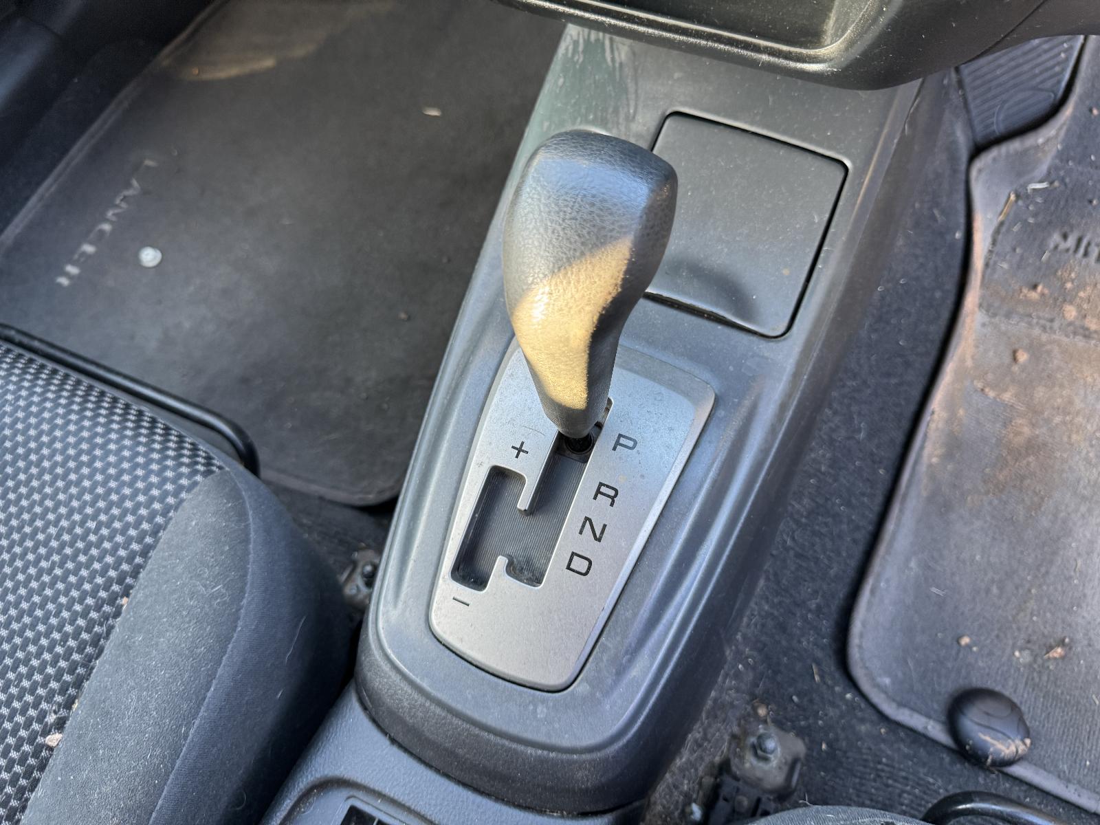 View MITSUBISHI LANCER 2005 5 Door Station Wagon Breaking