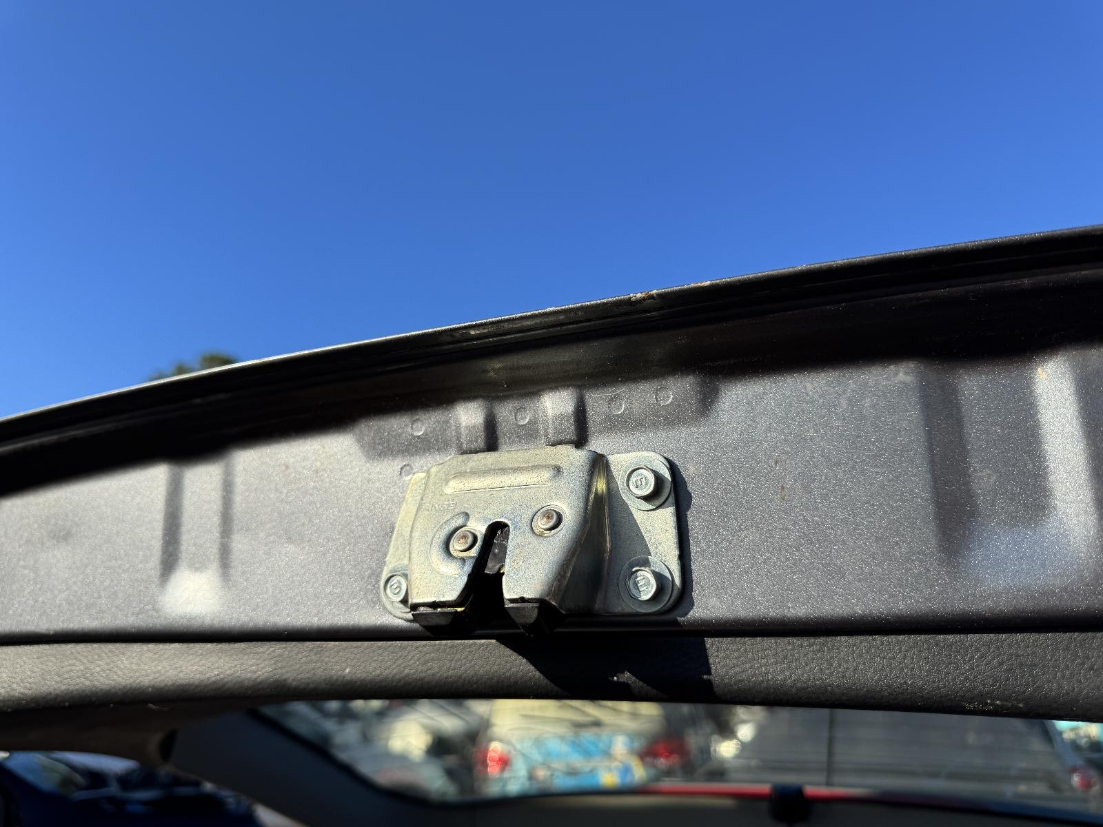 View MITSUBISHI LANCER 2005 5 Door Station Wagon Breaking