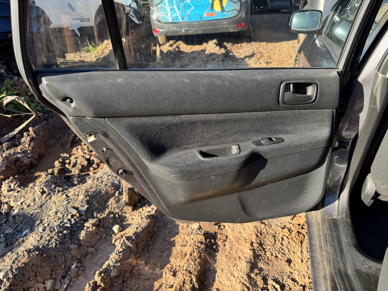 View MITSUBISHI LANCER 2005 5 Door Station Wagon Breaking