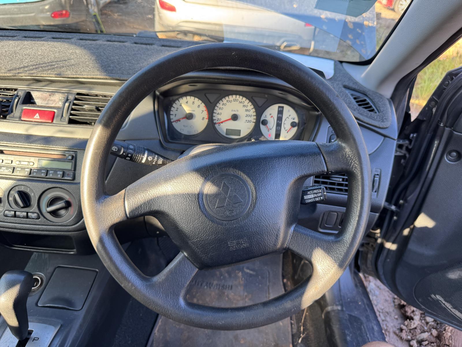 View MITSUBISHI LANCER 2005 5 Door Station Wagon Breaking