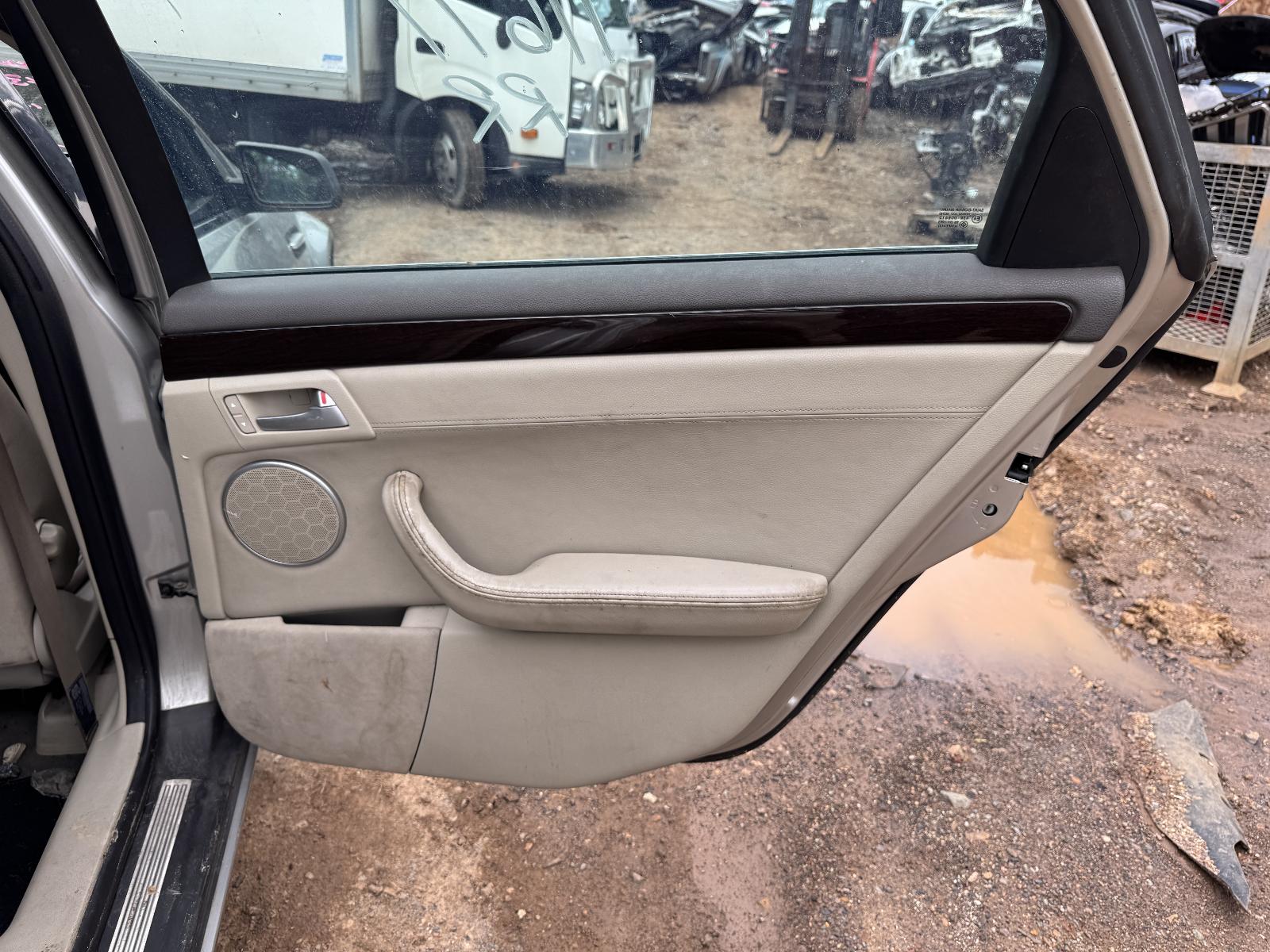 View Auto part Engine HOLDEN STATESMAN/CAPRICE 2006