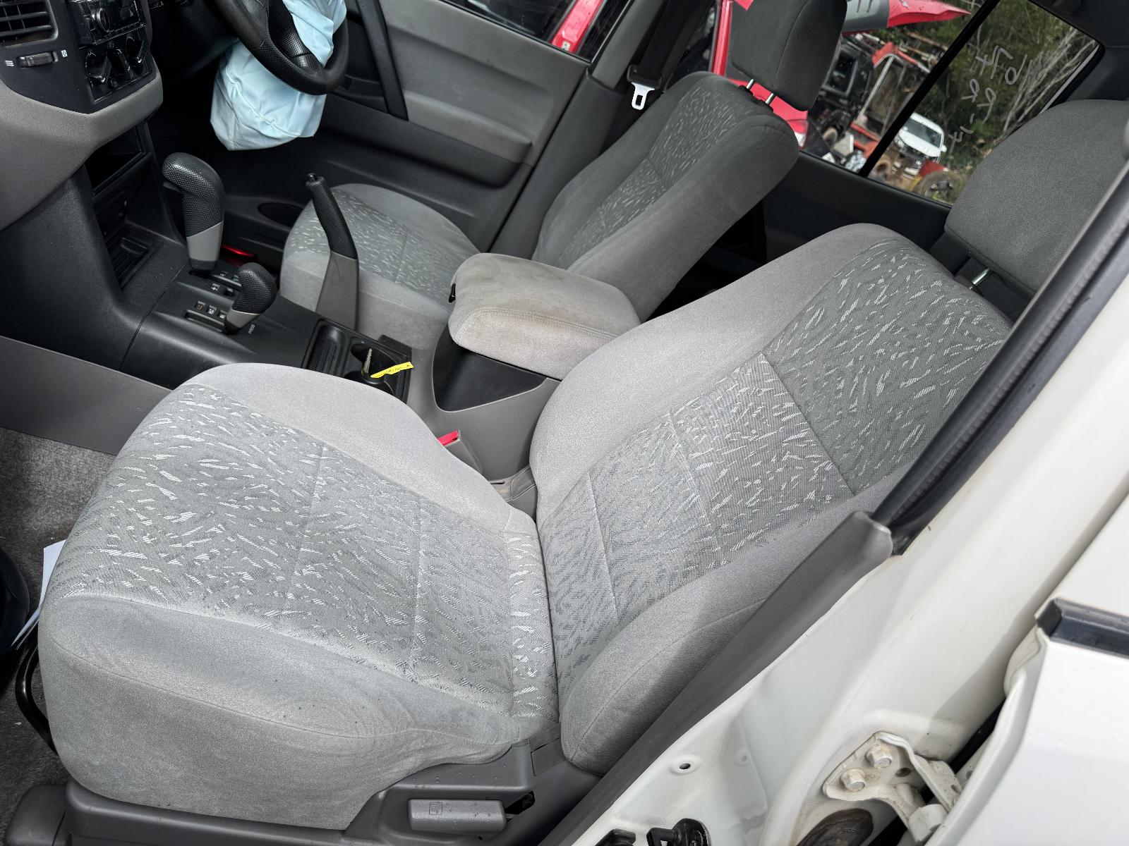 View Auto part Engine MITSUBISHI PAJERO 2002