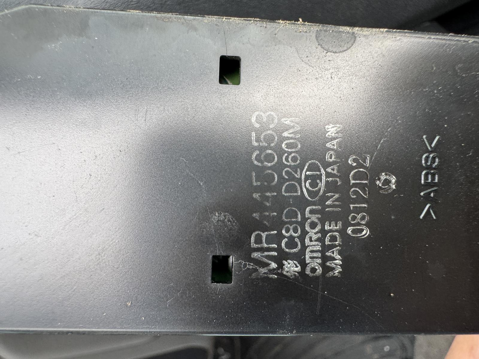 View Auto part Engine MITSUBISHI PAJERO 2002