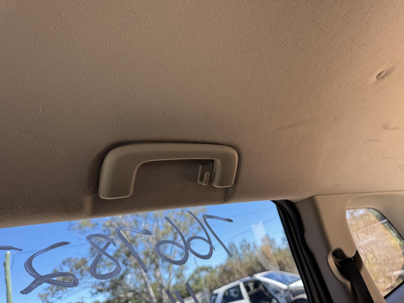 View MITSUBISHI OUTLANDER 2014 5 Door Station Wagon Breaking