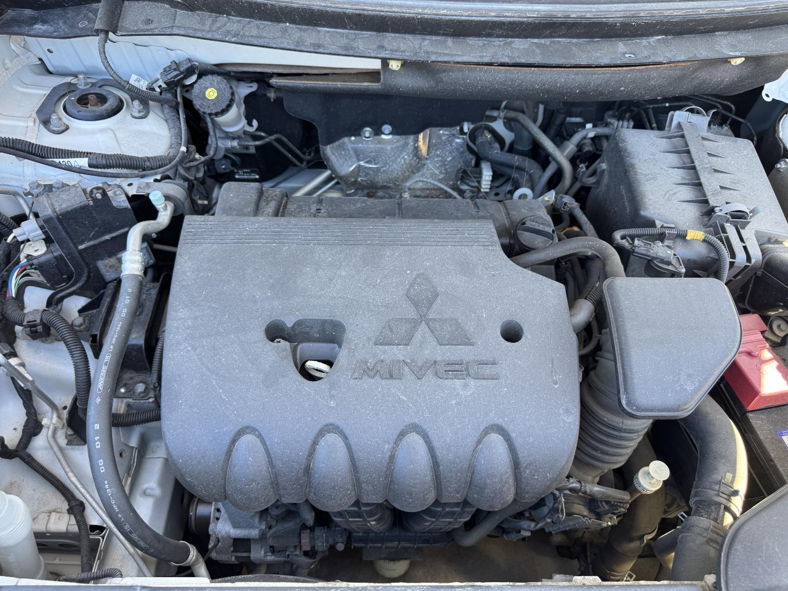 View MITSUBISHI OUTLANDER 2014 5 Door Station Wagon Breaking