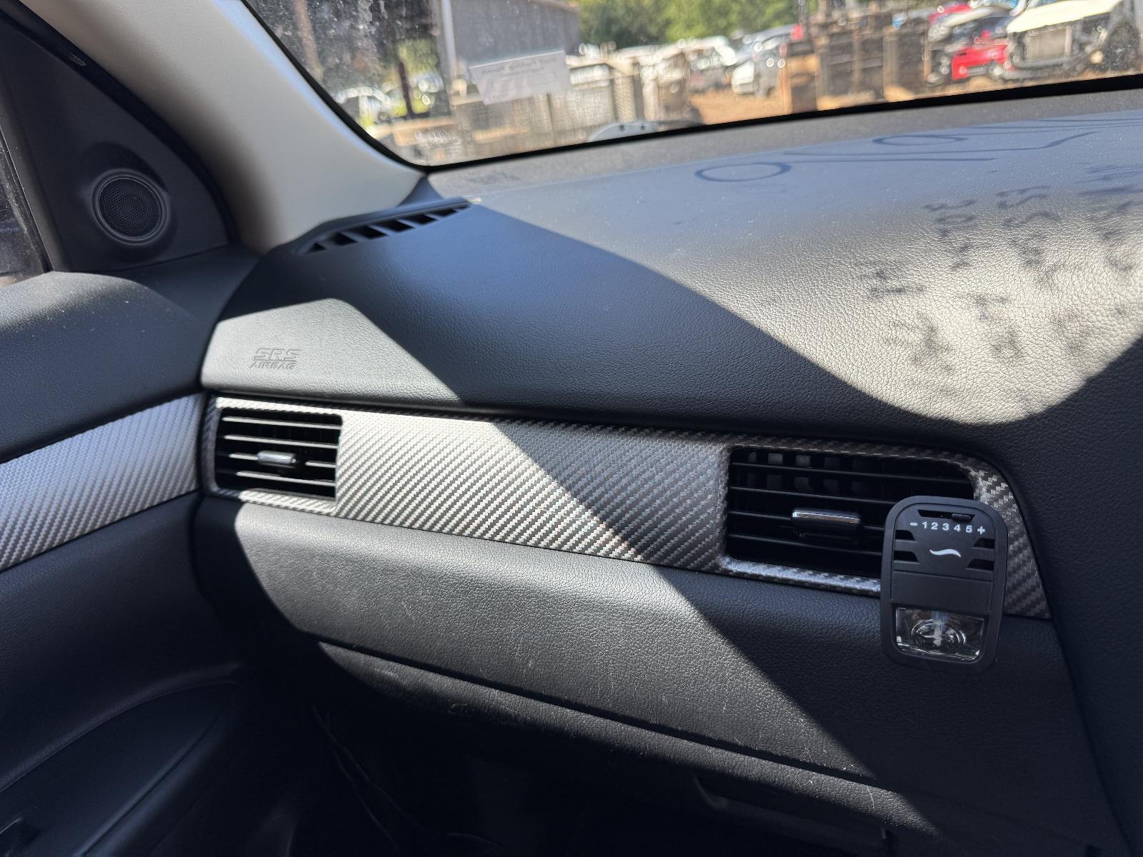 View MITSUBISHI OUTLANDER 2014 5 Door Station Wagon Breaking