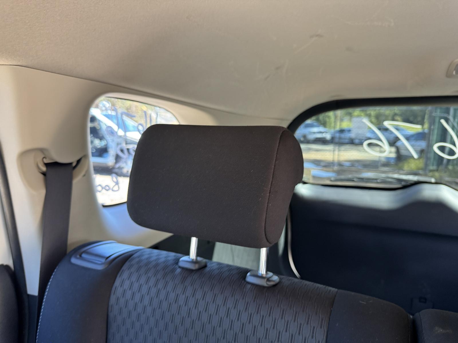 View MITSUBISHI OUTLANDER 2014 5 Door Station Wagon Breaking