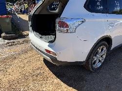 View MITSUBISHI OUTLANDER 2014 5 Door Station Wagon Breaking
