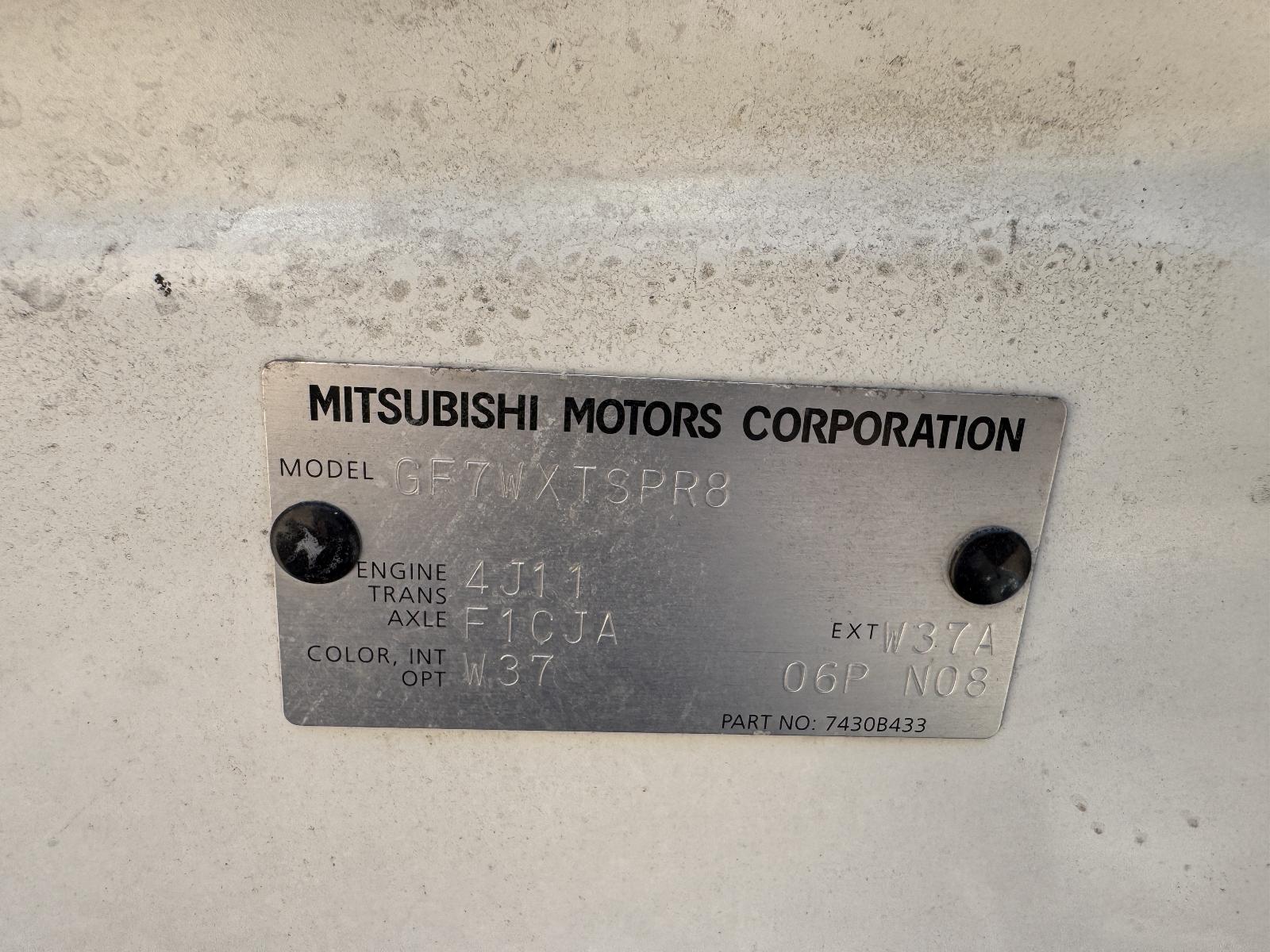 View MITSUBISHI OUTLANDER 2014 5 Door Station Wagon Breaking