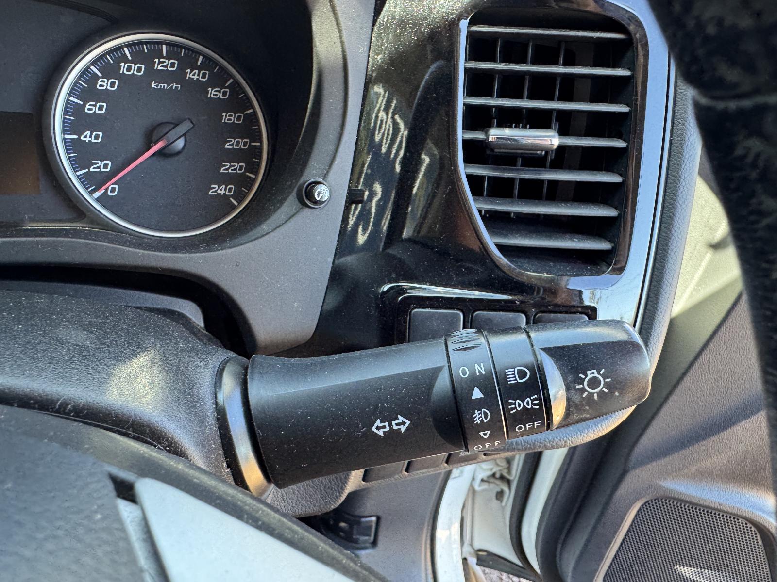 View MITSUBISHI OUTLANDER 2014 5 Door Station Wagon Breaking