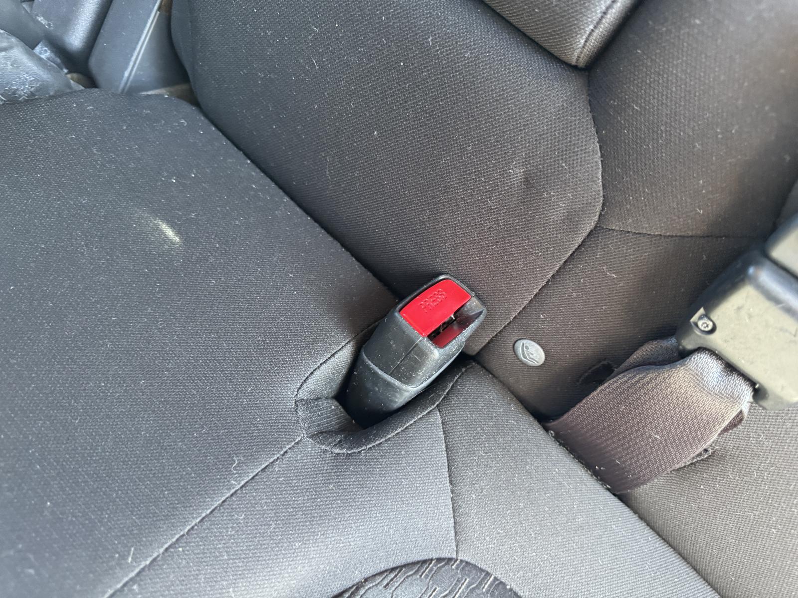 View MITSUBISHI OUTLANDER 2014 5 Door Station Wagon Breaking