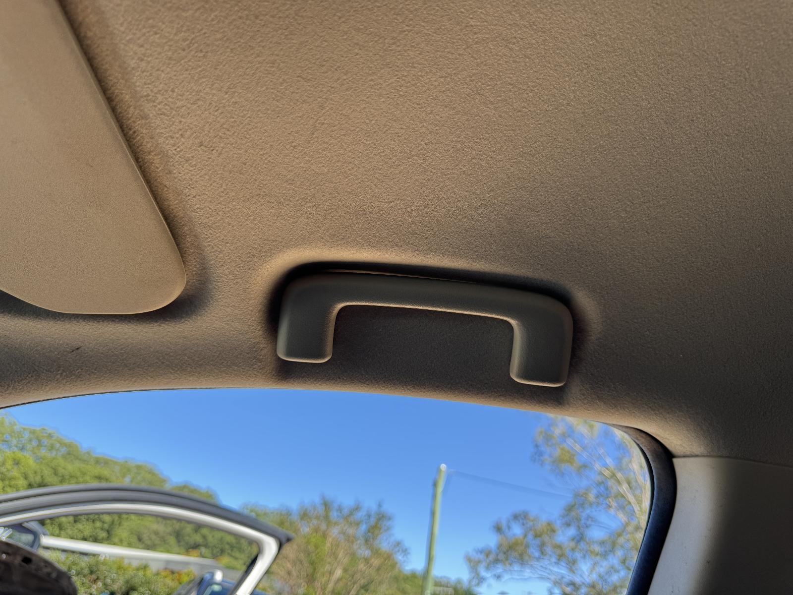 View MITSUBISHI OUTLANDER 2014 5 Door Station Wagon Breaking