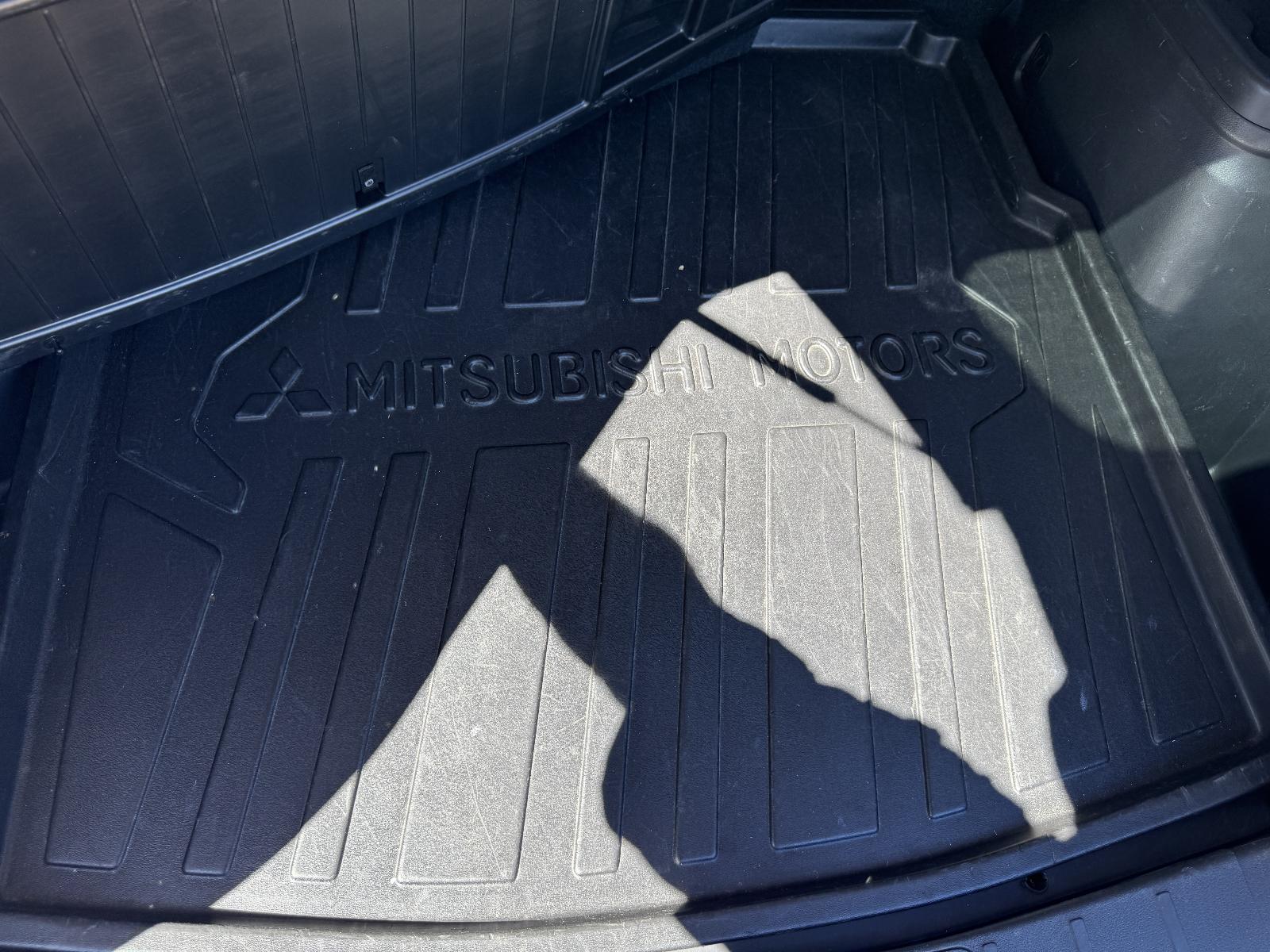 View MITSUBISHI OUTLANDER 2014 5 Door Station Wagon Breaking