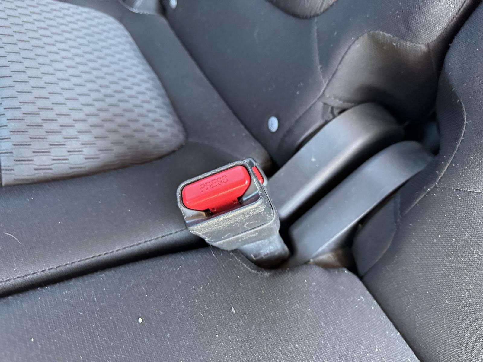 View MITSUBISHI OUTLANDER 2014 5 Door Station Wagon Breaking