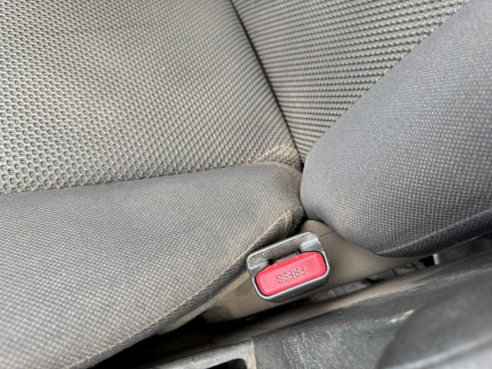 View NISSAN NAVARA 2010 4 Door Utility Breaking