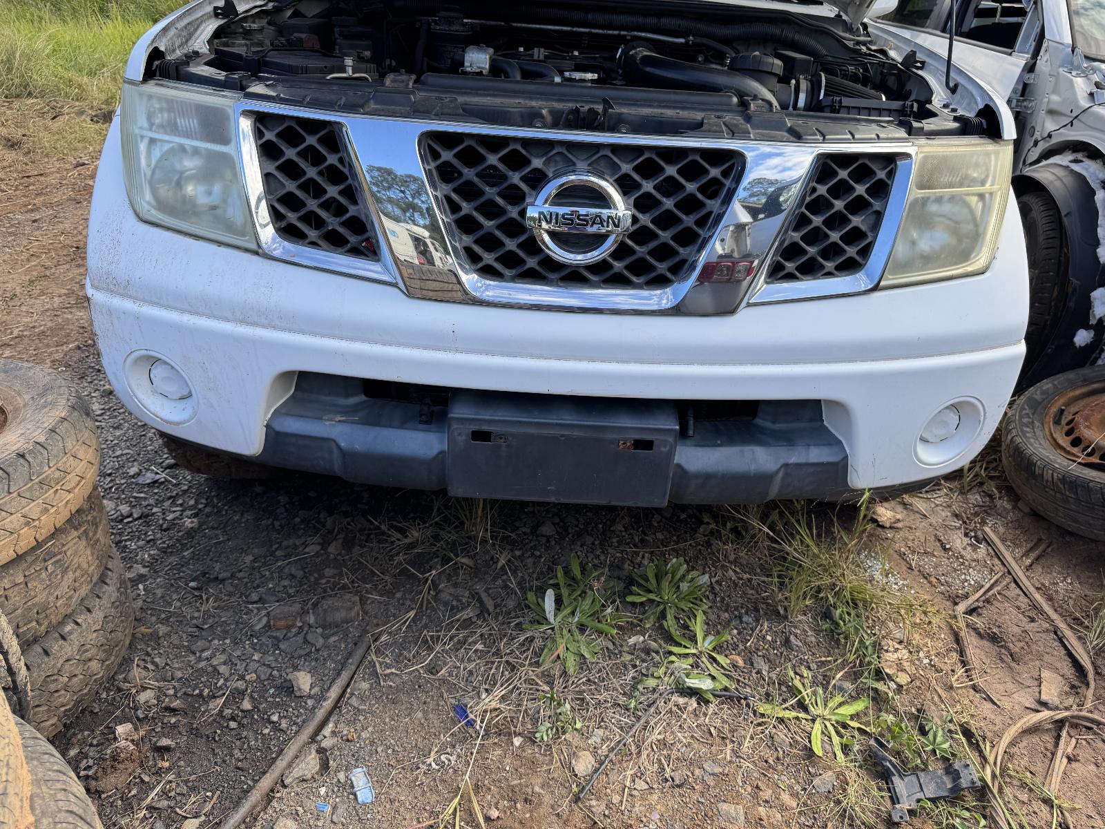 View NISSAN NAVARA 2010 4 Door Utility Breaking