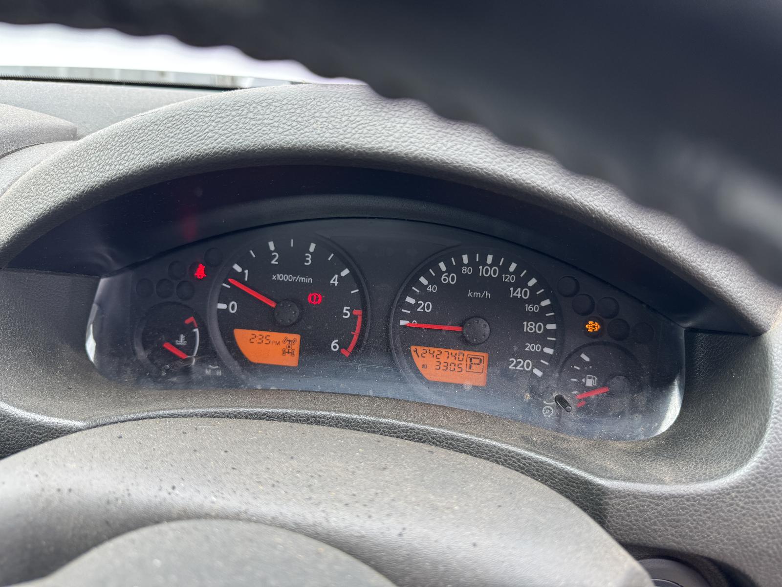 View NISSAN NAVARA 2010 4 Door Utility Breaking