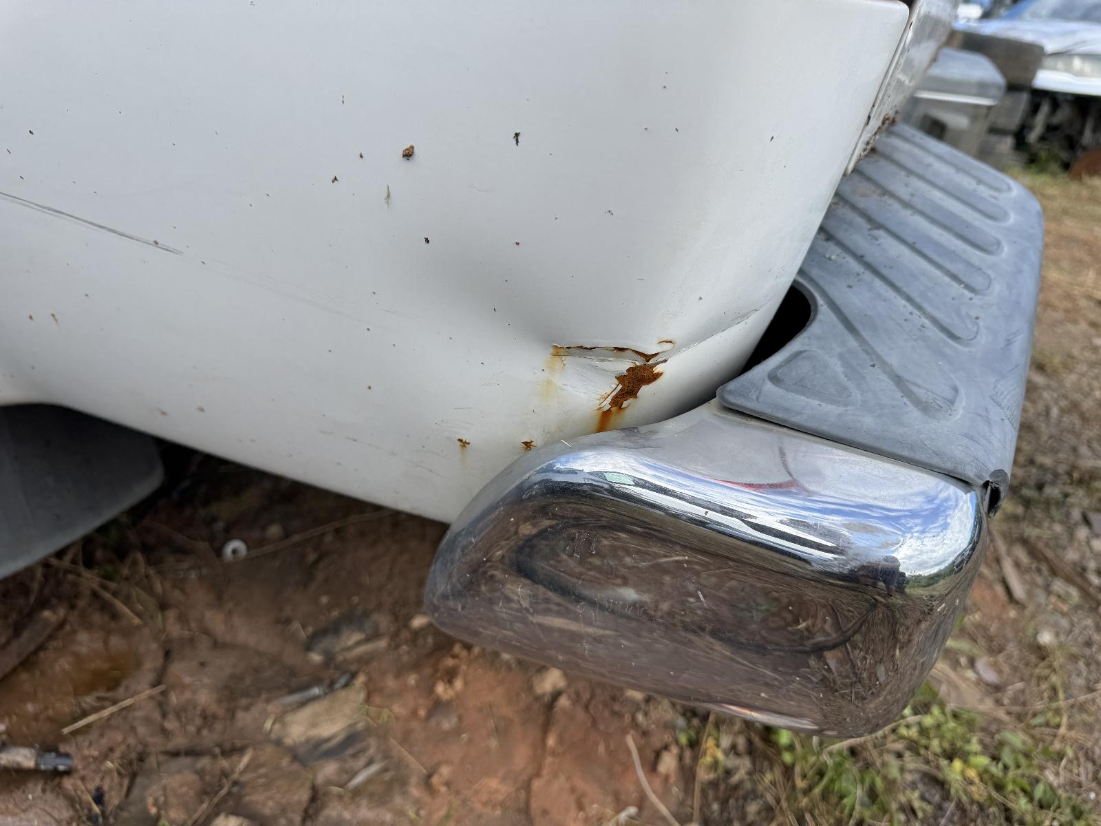 View NISSAN NAVARA 2010 4 Door Utility Breaking