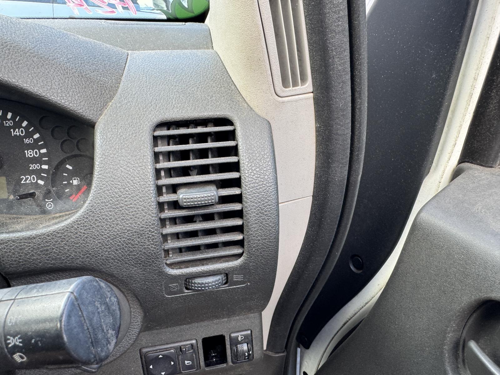 View NISSAN NAVARA 2010 4 Door Utility Breaking