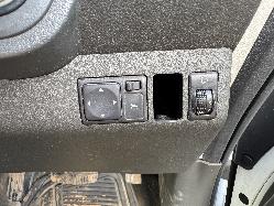 View NISSAN NAVARA 2010 4 Door Utility Breaking