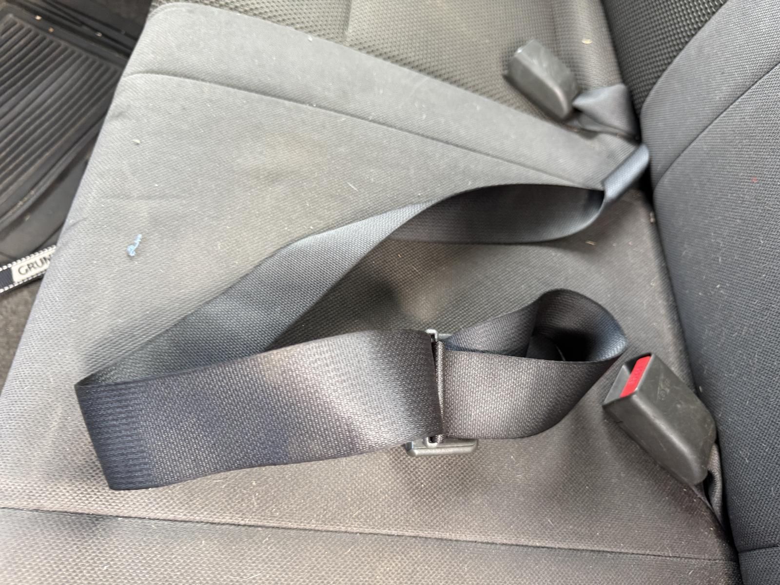 View NISSAN NAVARA 2010 4 Door Utility Breaking