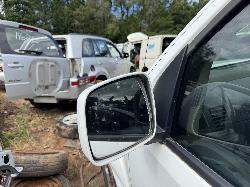 View NISSAN NAVARA 2010 4 Door Utility Breaking