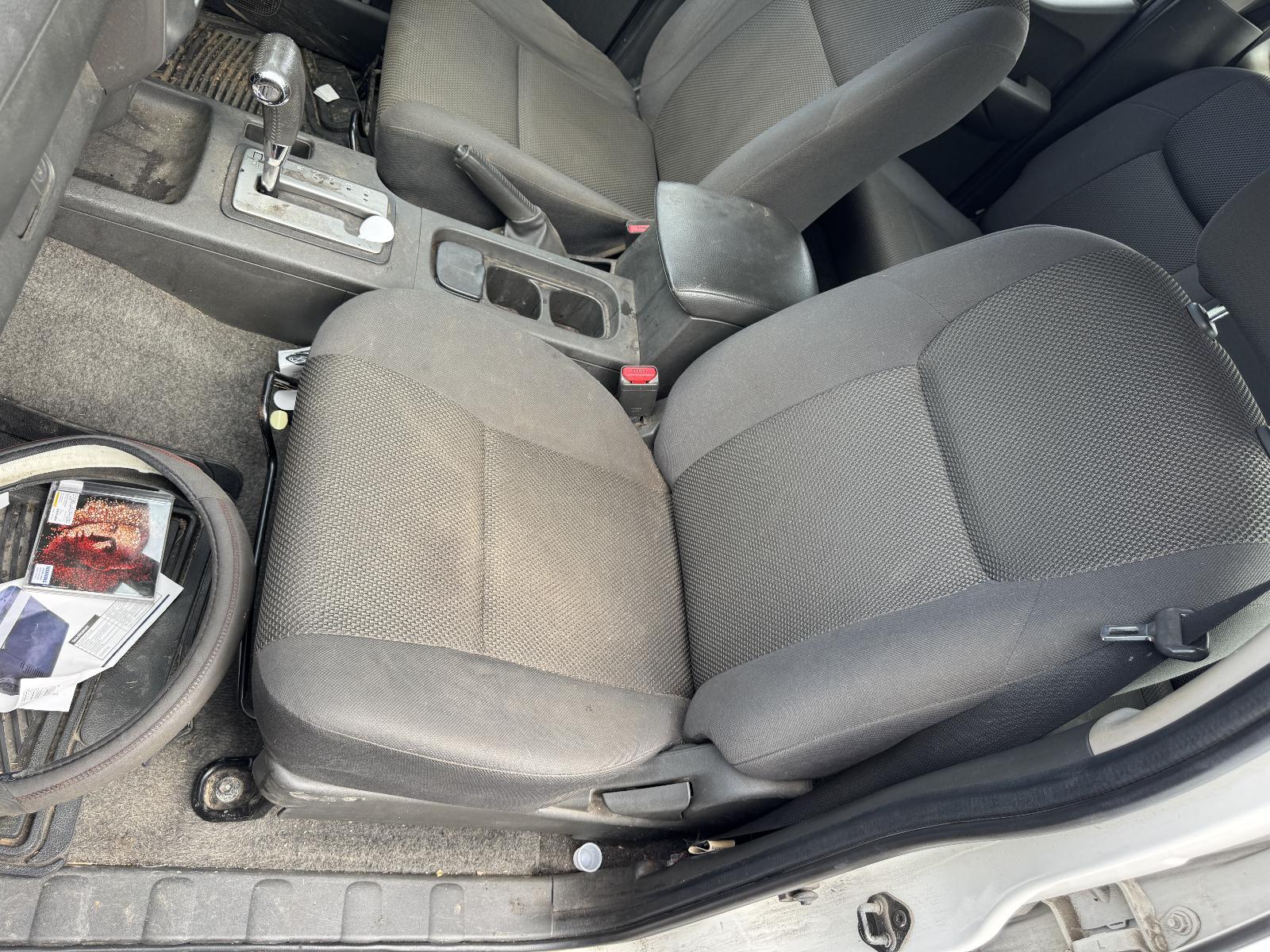 View NISSAN NAVARA 2010 4 Door Utility Breaking
