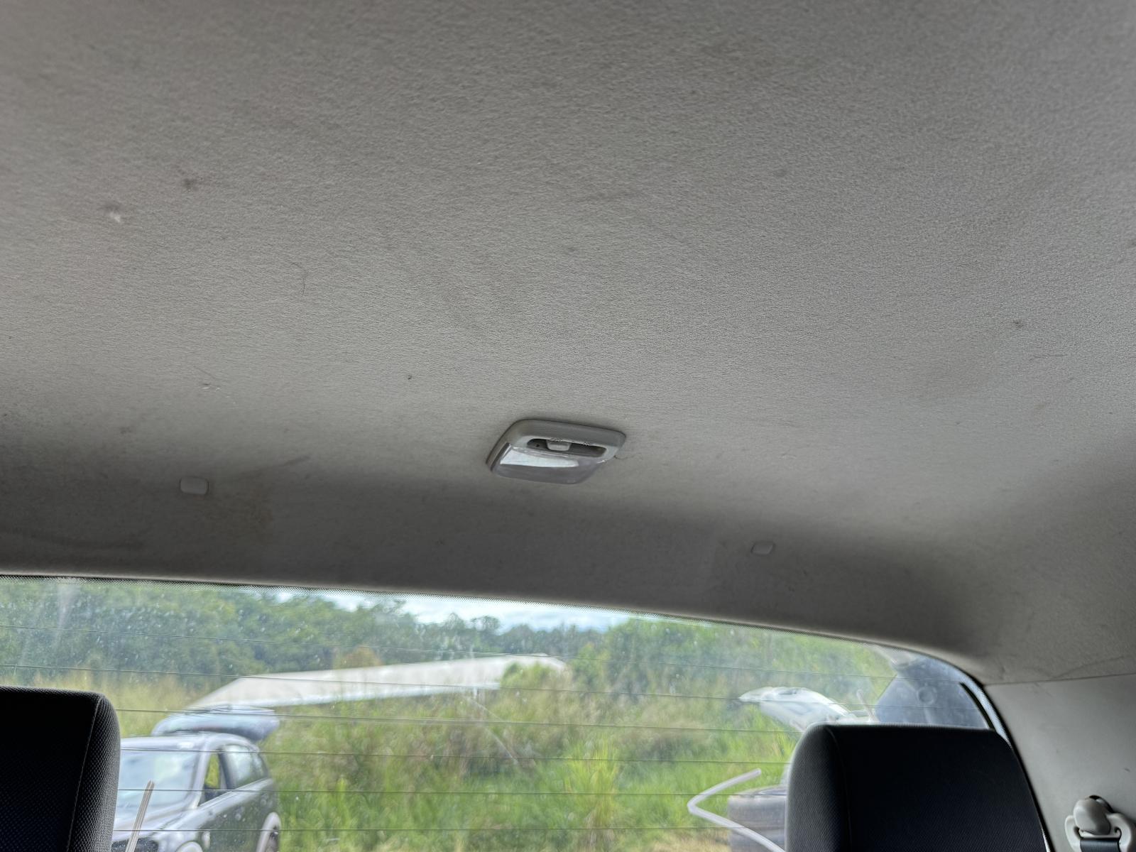 View NISSAN NAVARA 2010 4 Door Utility Breaking