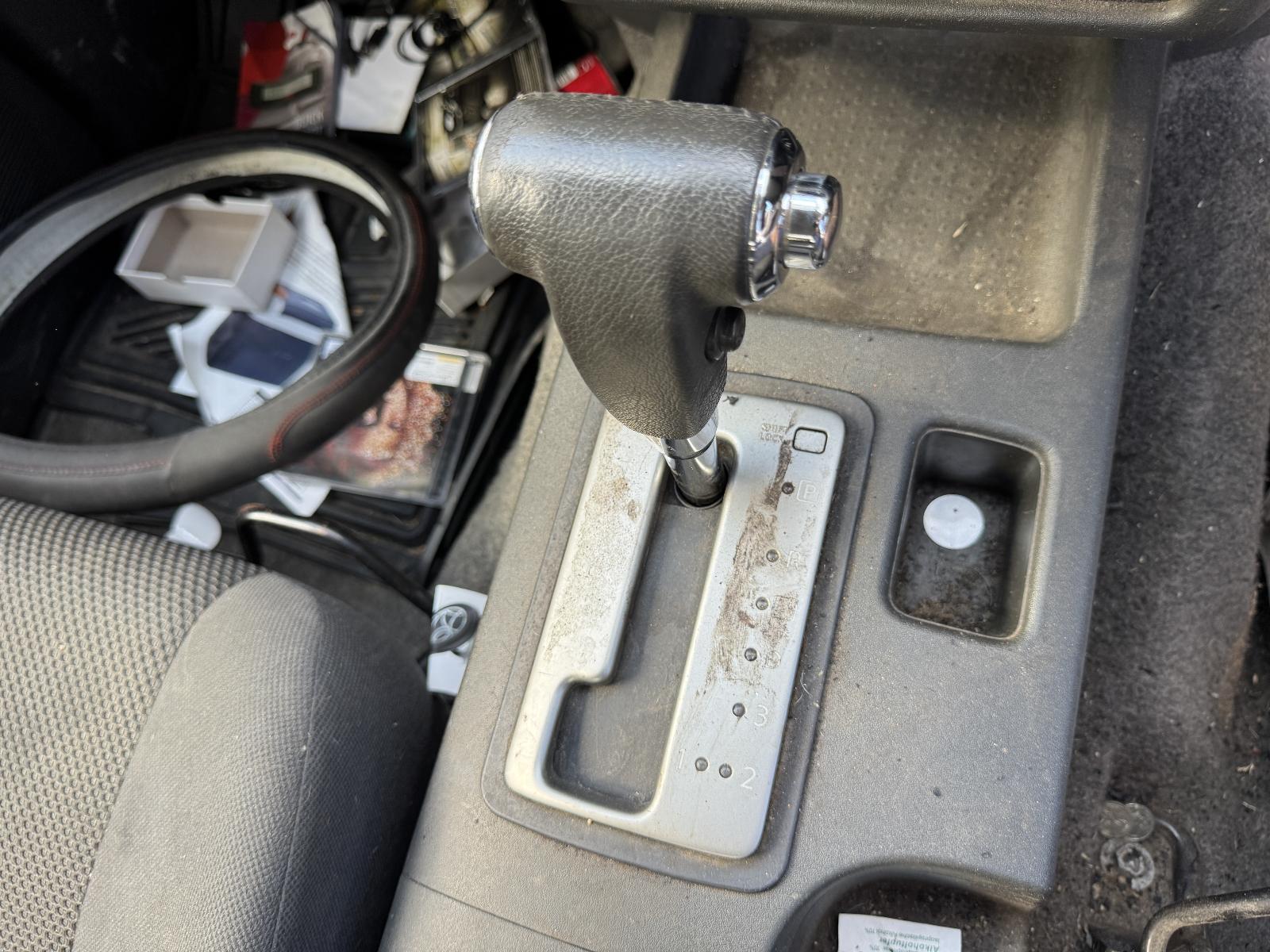 View NISSAN NAVARA 2010 4 Door Utility Breaking