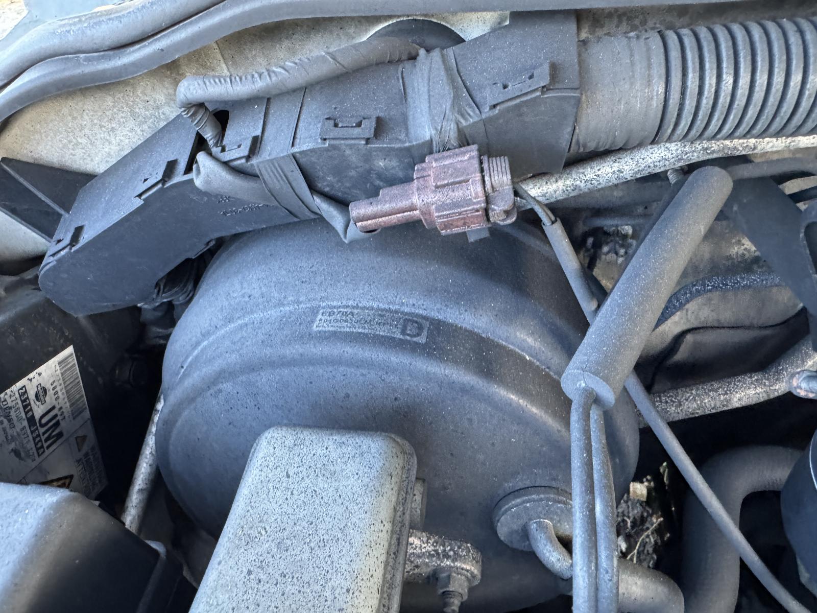 View NISSAN NAVARA 2010 4 Door Utility Breaking