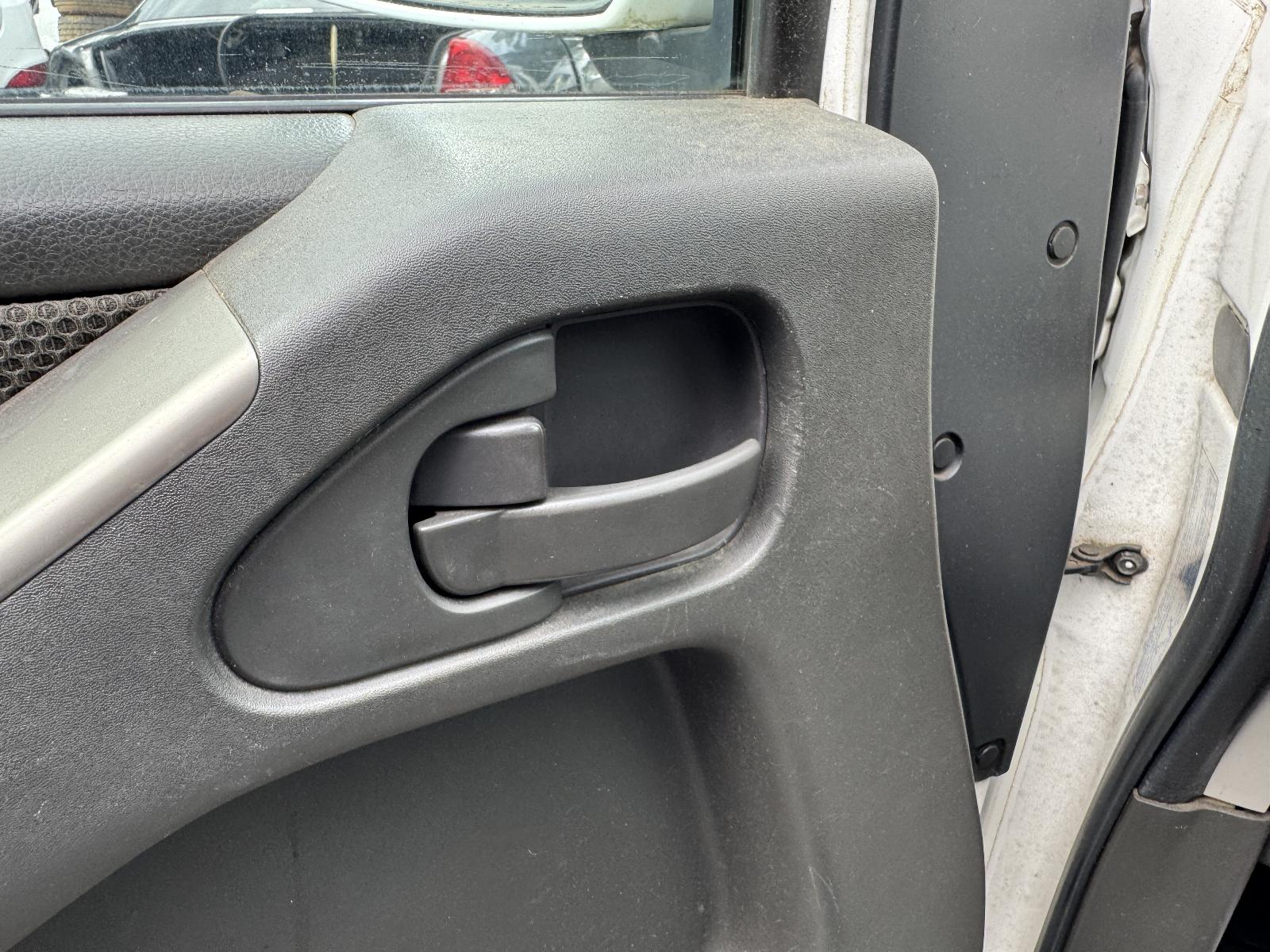 View NISSAN NAVARA 2010 4 Door Utility Breaking